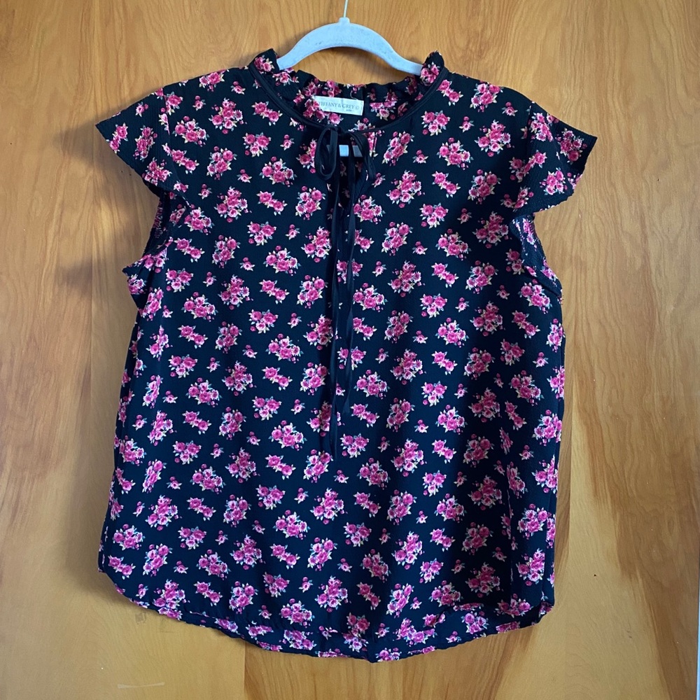 Tiffany & Gray Floral Top